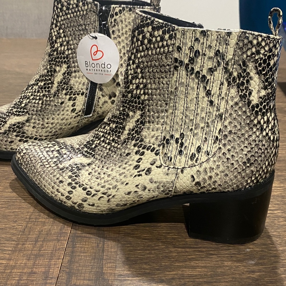 Blondo Snake Print Boots with Black Accents - Picture 3 of 17